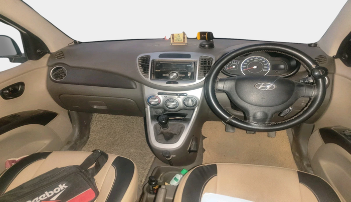 2015 Hyundai i10 MAGNA 1.1, Petrol, Manual, 1,00,830 km, interior