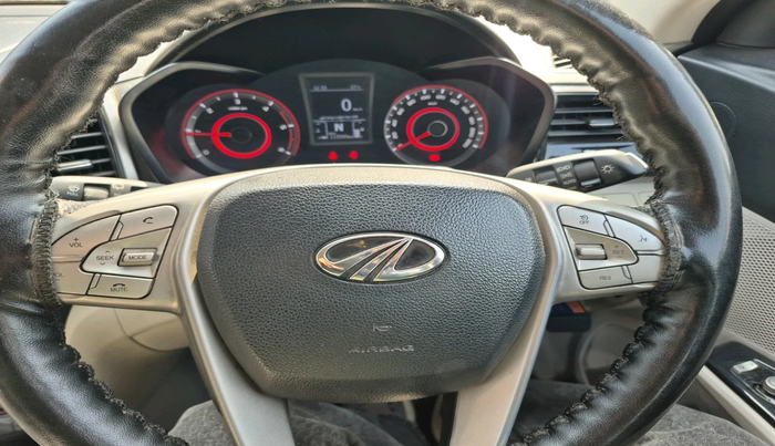 2020 Mahindra XUV300 W8 1.5 DIESEL, Diesel, Manual, 1,13,580 km, interior