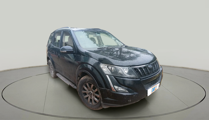 2016 Mahindra XUV500 W10 AT, Diesel, Automatic, 1,22,999 km, exterior