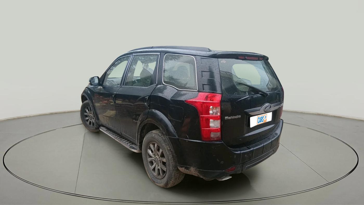 2016 Mahindra XUV500 W10 AT, Diesel, Automatic, 1,27,400 km, exterior