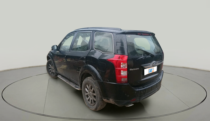 2016 Mahindra XUV500 W10 AT, Diesel, Automatic, 1,22,999 km, exterior