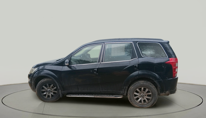 2016 Mahindra XUV500 W10 AT, Diesel, Automatic, 1,22,999 km, exterior