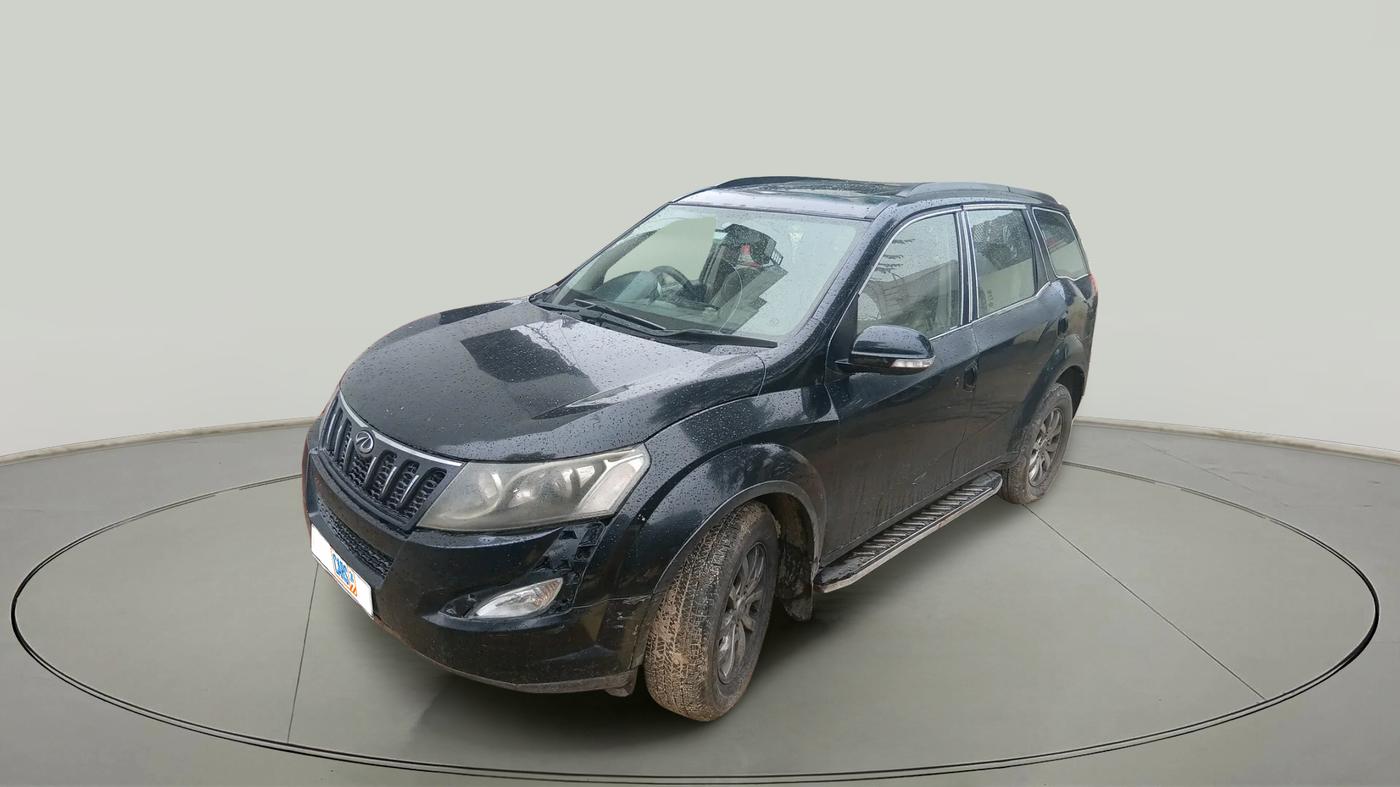 2016 Mahindra XUV500 W10 AT, Diesel, Automatic, 1,27,400 km, exterior