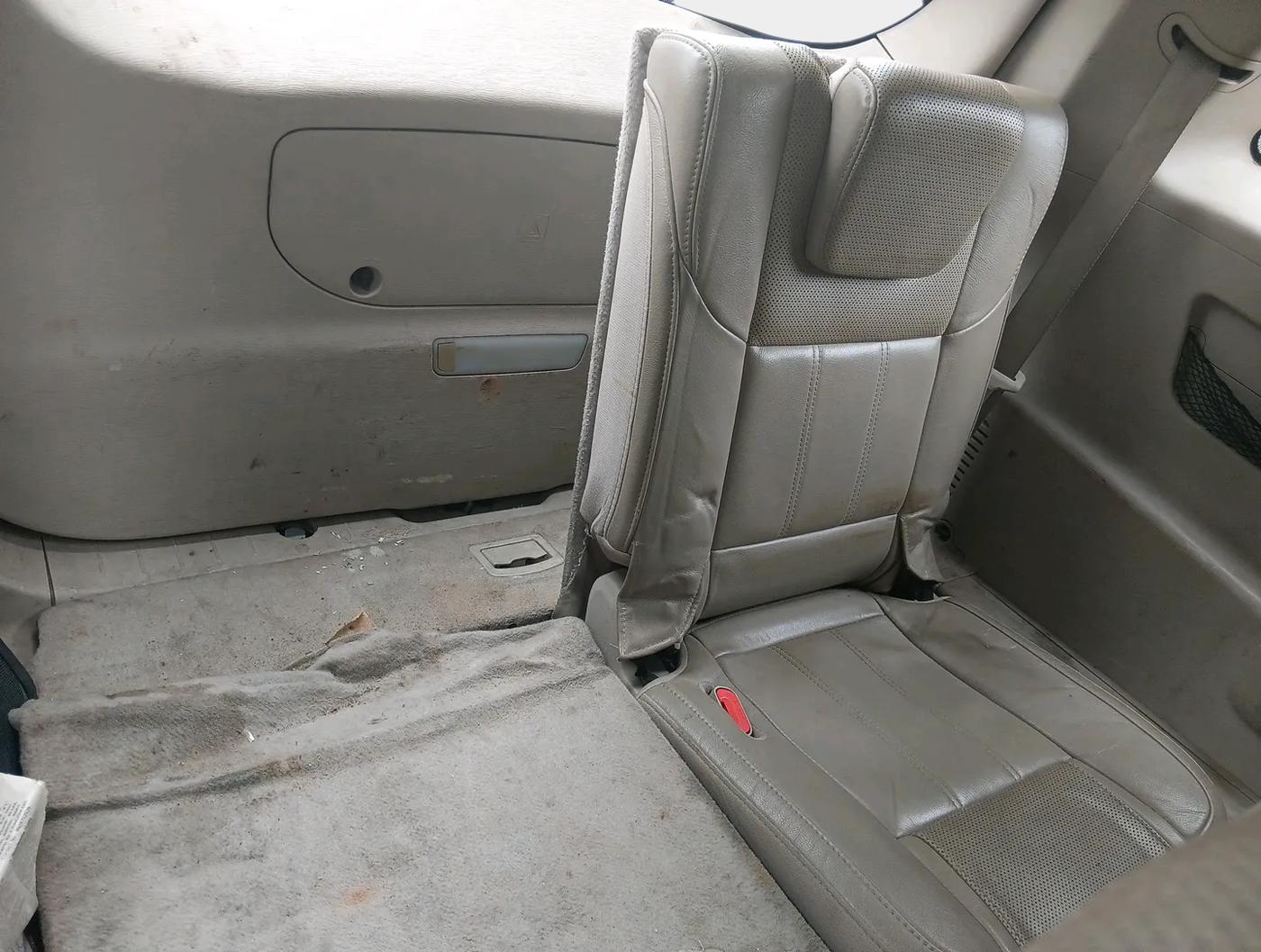 2016 Mahindra XUV500 W10 AT, Diesel, Automatic, 1,27,400 km, interior