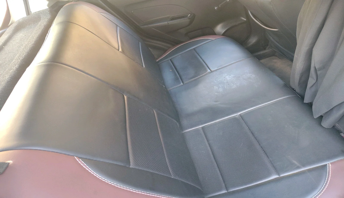 2013 Maruti Swift LXI, Petrol, Manual, 1,81,342 km, interior