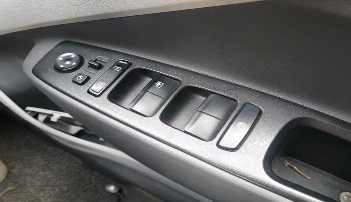 2021 Hyundai GRAND I10 NIOS SPORTZ AMT 1.2 KAPPA VTVT, Petrol, Automatic, 67,391 km, interior