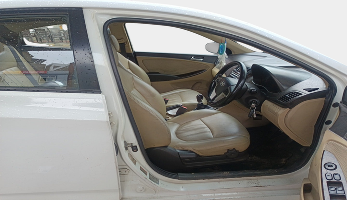 2012 Hyundai Verna FLUIDIC 1.6 CRDI EX, Diesel, Manual, 1,19,530 km, interior