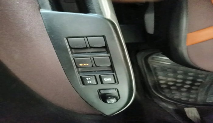 2017 Maruti Baleno ALPHA PETROL 1.2, Petrol, Manual, 32,731 km, interior