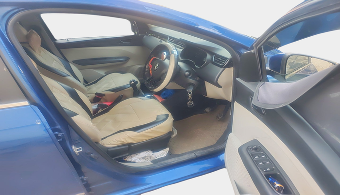 2020 Renault TRIBER RXT, Petrol, Manual, 51,876 km, interior