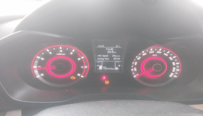 2020 Mahindra XUV300 W8 (O) 1.2 PETROL, Petrol, Manual, 1,50,433 km, interior