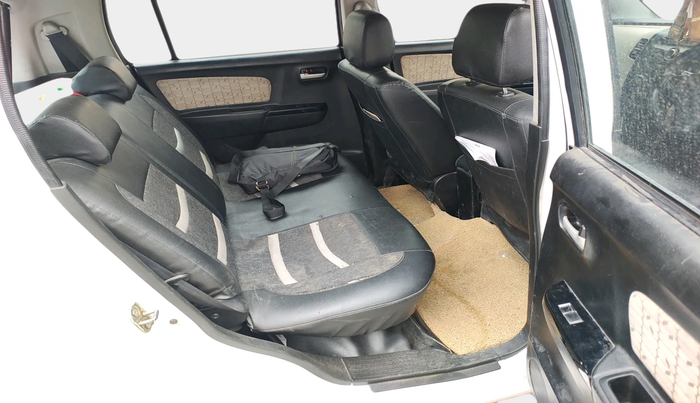 2017 Maruti Wagon R 1.0 VXI, Petrol, Manual, 1,52,626 km, interior