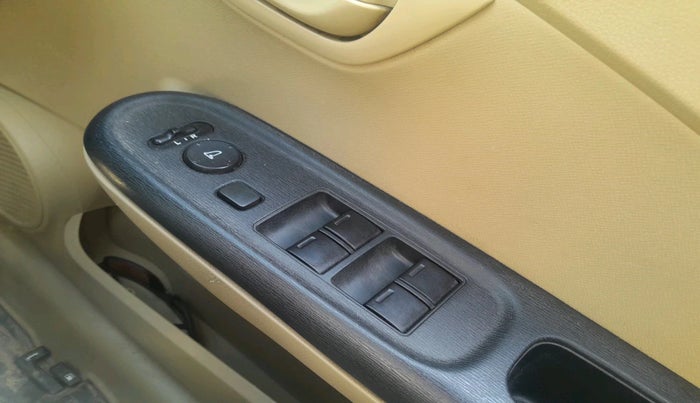 2015 Honda Amaze 1.2L I-VTEC S, Petrol, Manual, 68,011 km, interior