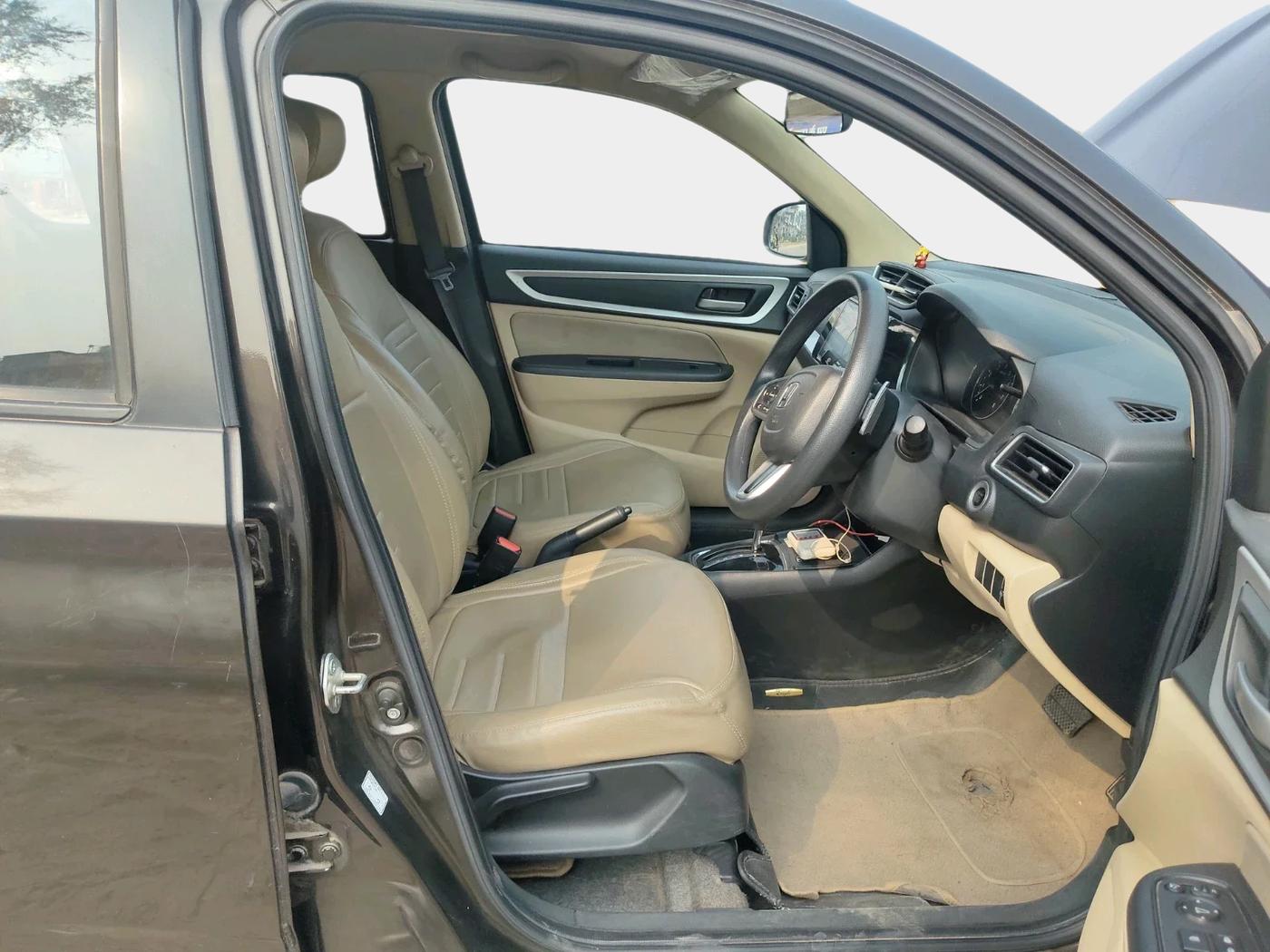 2023 Honda Amaze 1.2L I-VTEC VX CVT, Petrol, Automatic, 16,148 km, interior
