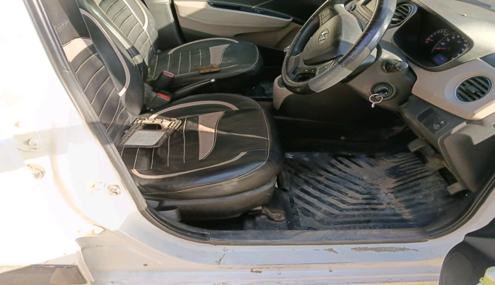 2017 Hyundai Grand i10 SPORTZ 1.2 KAPPA VTVT, Petrol, Manual, 87,954 km, interior