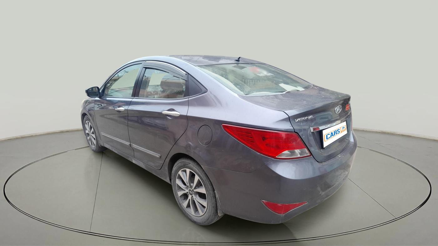 2015 Hyundai Verna FLUIDIC 1.6 CRDI SX 4S, Diesel, Manual, 1,11,136 km, exterior
