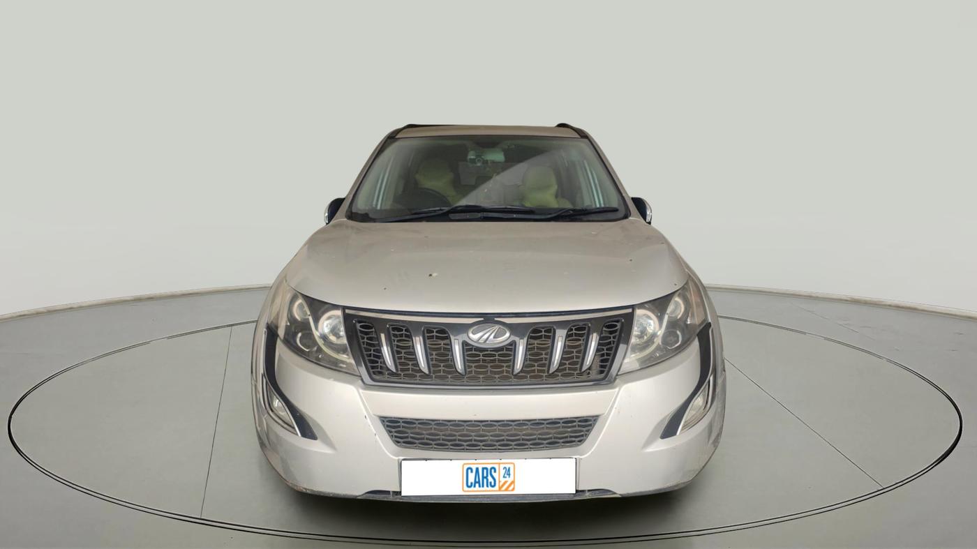 2016 Mahindra XUV500 W8 AT, Diesel, Automatic, 2,17,000 km, exterior