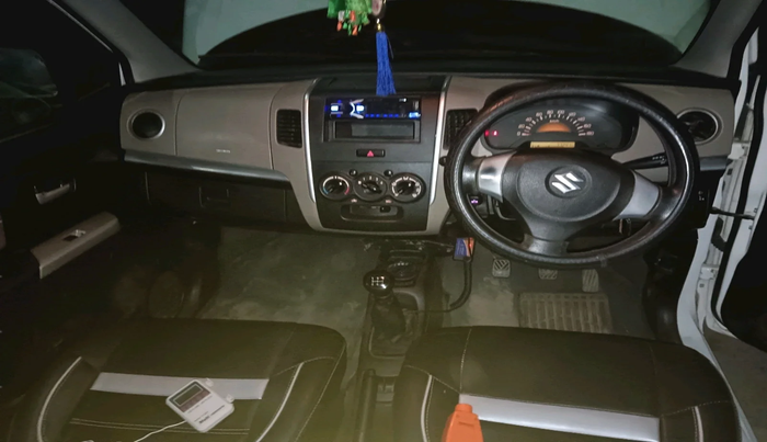 2013 Maruti Wagon R 1.0 LXI, Petrol, Manual, 77,241 km, interior