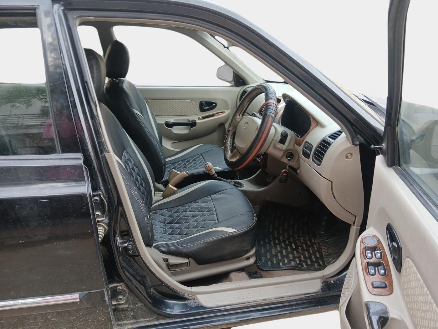 2011 Hyundai Accent EXECUTIVE, Petrol, Manual, 1,92,456 km, interior