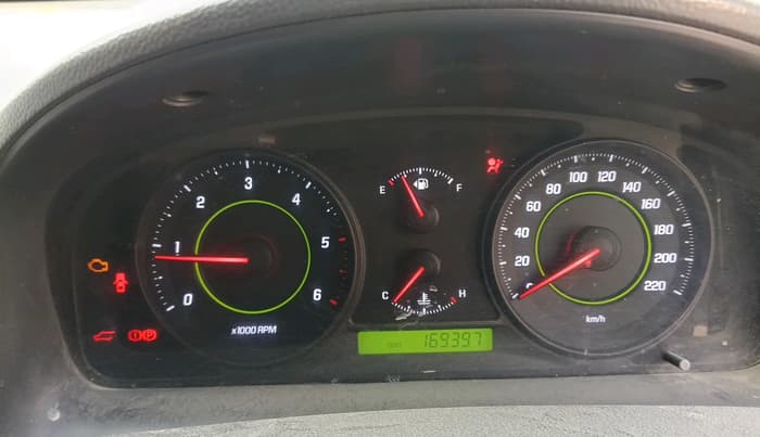 2011 Chevrolet Captiva XTREME, Diesel, Manual, 1,69,397 km, interior