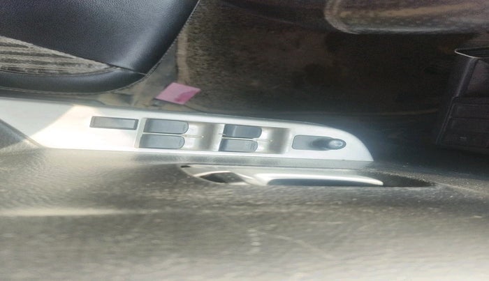 2016 Maruti Wagon R 1.0 VXI, Petrol, Manual, 1,39,854 km, interior