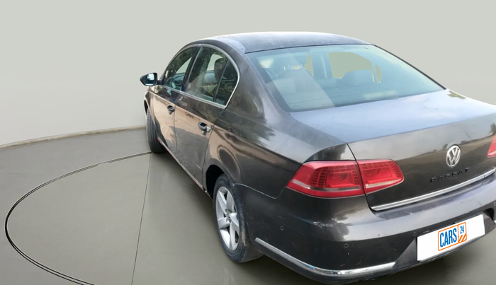 2013 Volkswagen Passat HIGHLINE DSG, Diesel, Automatic, 2,07,515 km, exterior