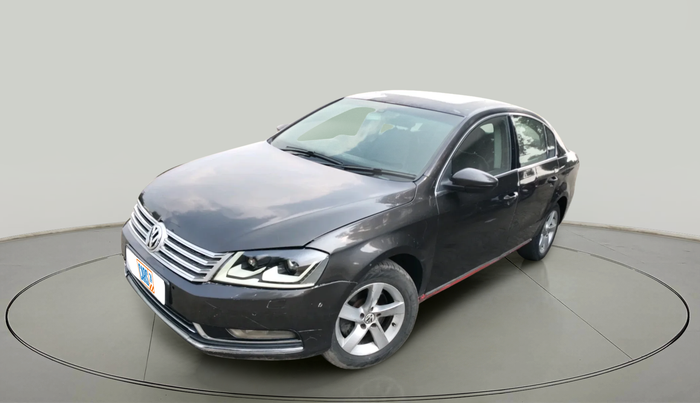 2013 Volkswagen Passat HIGHLINE DSG, Diesel, Automatic, 2,07,515 km, exterior