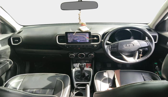 2022 Hyundai VENUE S+ 1.2, Petrol, Manual, 1,05,062 km, interior