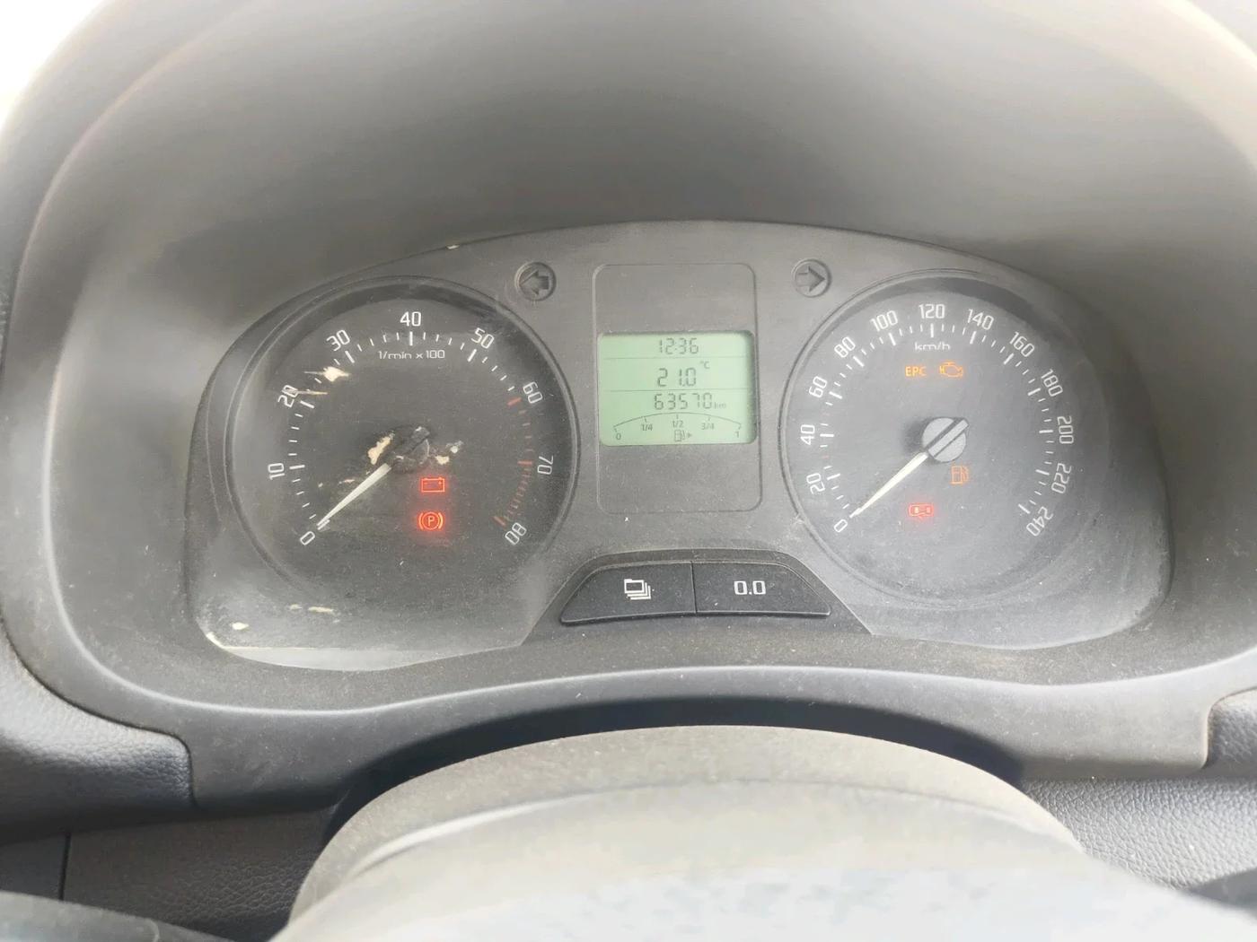 2011 Skoda Fabia ACTIVE PLUS 1.2 MPI, Petrol, Manual, 64,000 km, interior