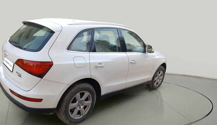 2015 Audi Q5 2.0 TDI QUATTRO, Diesel, Automatic, 1,37,076 km, exterior