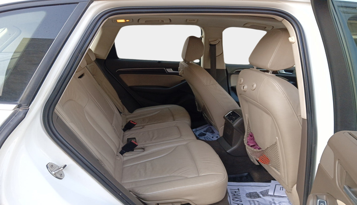 2015 Audi Q5 2.0 TDI QUATTRO, Diesel, Automatic, 1,37,076 km, interior