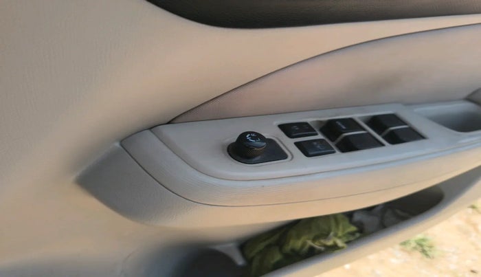 2019 Maruti Dzire VXI, Petrol, Manual, 1,14,000 km, interior