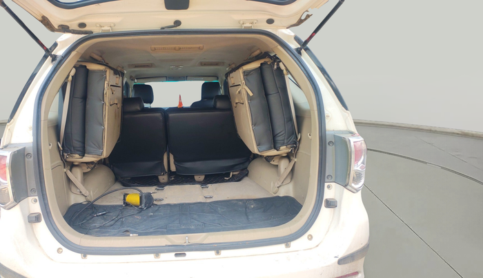 2015 Toyota Fortuner 3.0 4X2 AT, Diesel, Automatic, 2,42,815 km, exterior