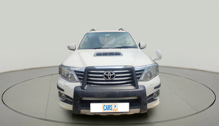 2015 Toyota Fortuner 3.0 4X2 AT, Diesel, Automatic, 2,42,815 km, exterior