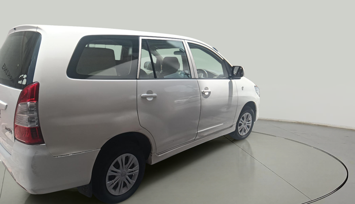 2012 Toyota Innova GX 2.5 8 STR, Diesel, Manual, 1,82,973 km, exterior
