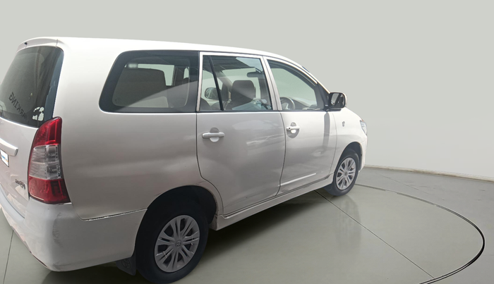 2012 Toyota Innova GX 2.5 8 STR, Diesel, Manual, 1,82,973 km, exterior