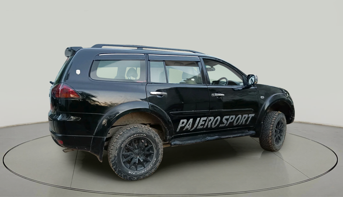 2012 Mitsubishi Pajero Sport 2.5 MT 4X4, Diesel, Manual, 1,43,600 km, exterior