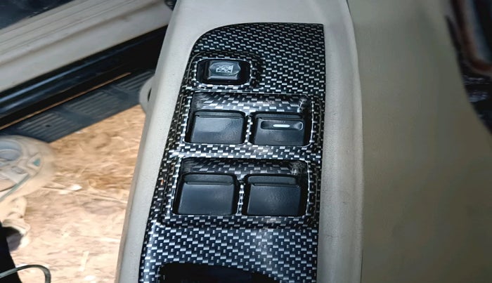 2012 Mitsubishi Pajero Sport 2.5 MT 4X4, Diesel, Manual, 1,43,600 km, interior