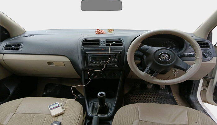 2011 Volkswagen Polo TRENDLINE 1.2L DIESEL, Diesel, Manual, 1,56,961 km, interior