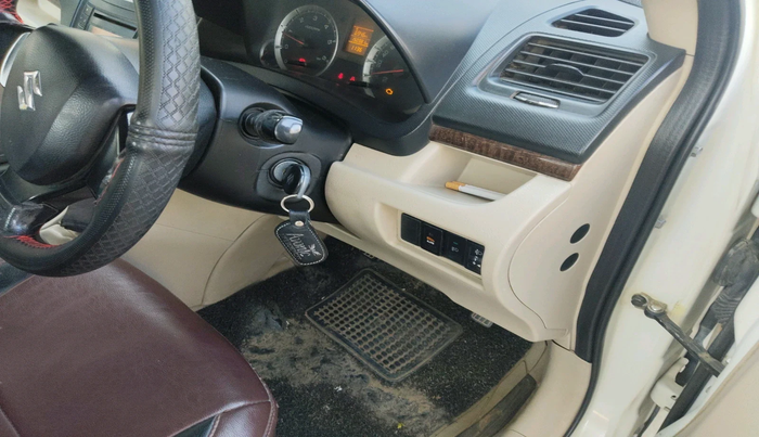 2014 Maruti Swift Dzire VDI, Diesel, Manual, 1,50,981 km, interior