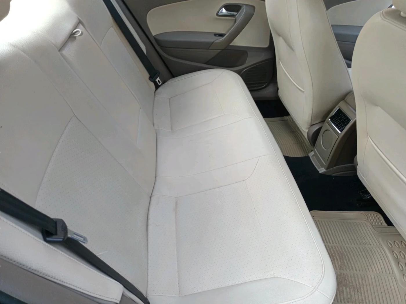 2015 Skoda Rapid 1.5 TDI CR ELEGANCE AT, Diesel, Automatic, 1,03,829 km, interior