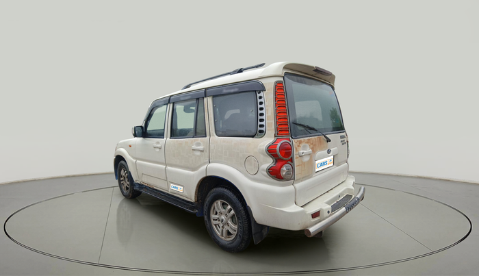 2013 Mahindra Scorpio VLX 2WD AIRBAG, Diesel, Manual, 1,47,292 km, exterior