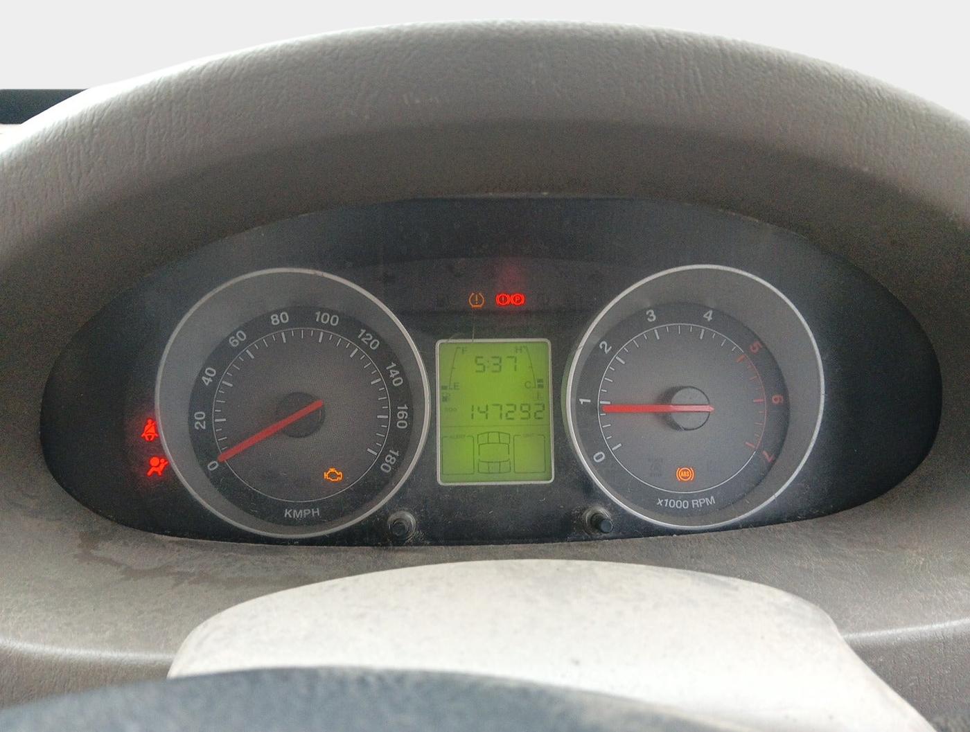 2013 Mahindra Scorpio VLX 2WD AIRBAG, Diesel, Manual, 1,48,000 km, interior