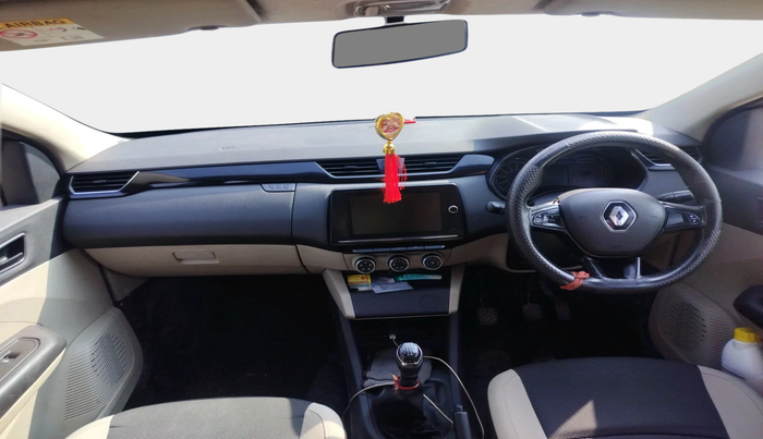 2022 Renault TRIBER RXT, Petrol, Manual, 89,239 km, interior