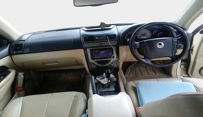 2015 Ssangyong Rexton RX7, Diesel, Automatic, 1,99,714 km, interior