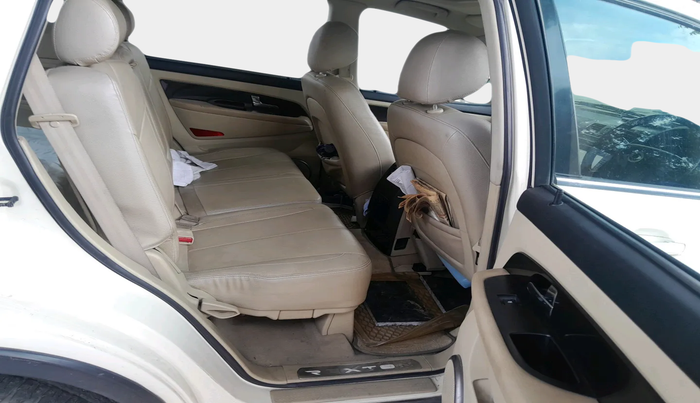 2015 Ssangyong Rexton RX7, Diesel, Automatic, 1,99,714 km, interior