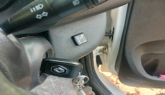 2018 Renault Kwid 1.0 MARVEL CAPTAIN AMERICA EDITION, Petrol, Manual, 1,38,614 km, interior