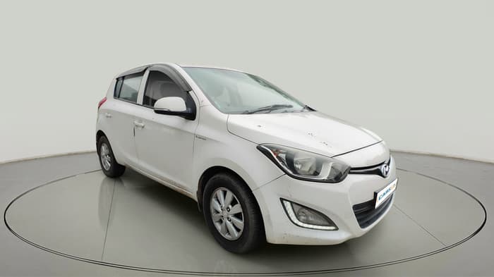 2013 Hyundai i20 SPORTZ 1.4 AT, Petrol, Automatic, 80,700 km, exterior