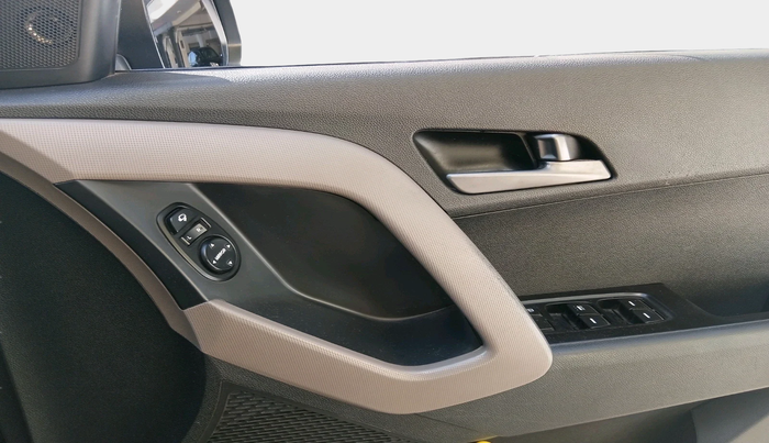 2017 Hyundai Creta SX PLUS AT 1.6 PETROL, Petrol, Automatic, 60,423 km, interior