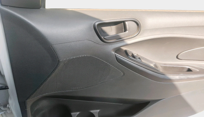 2016 Ford New Figo AMBIENTE 1.5 DIESEL, Diesel, Manual, 1,45,611 km, interior