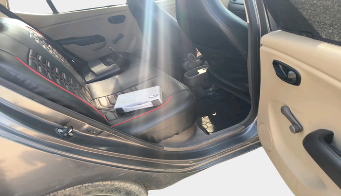 2013 Hyundai i10 ERA 1.1, Petrol, Manual, 93,459 km, interior